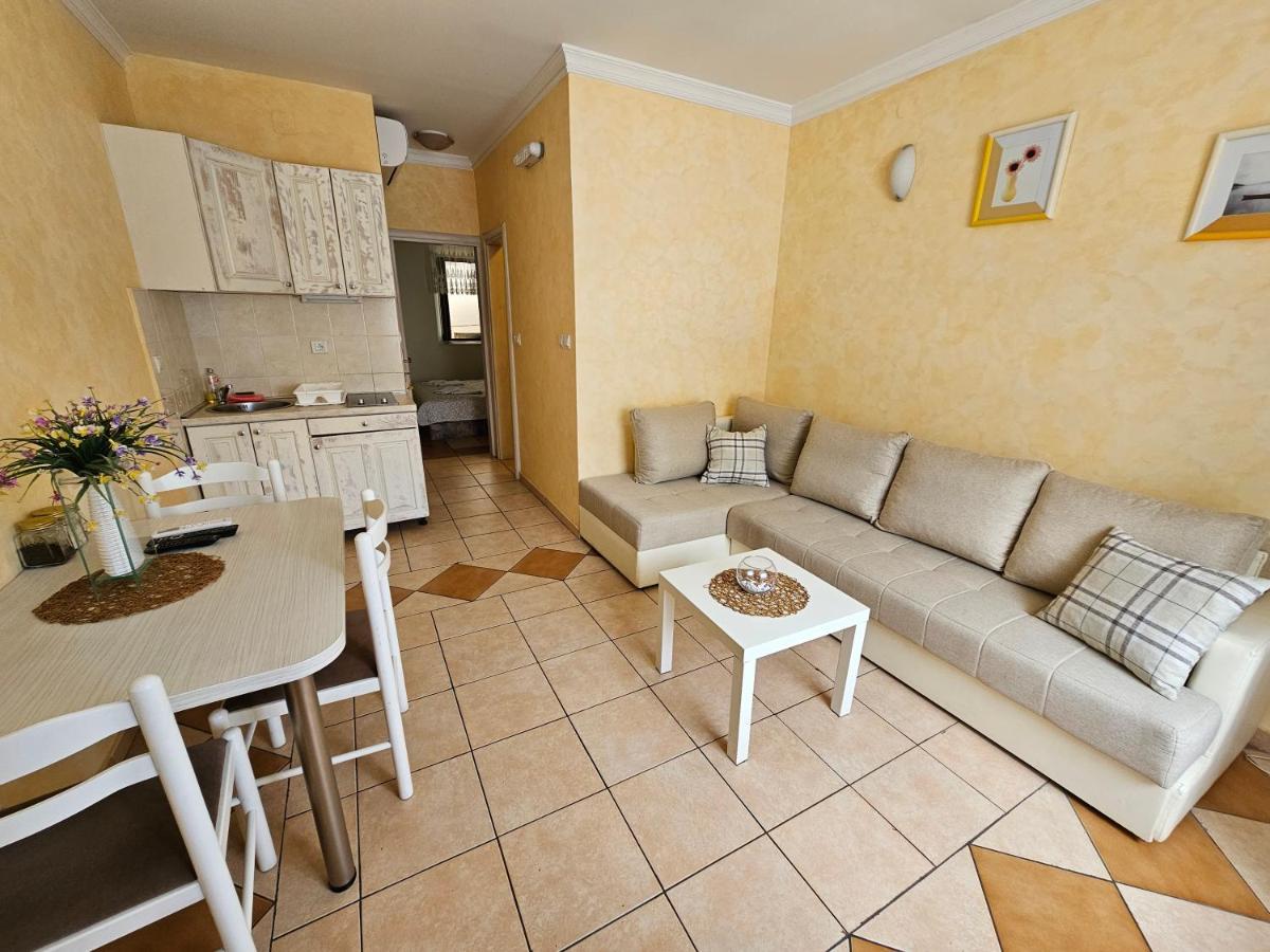 Lanterna Apartments Kotor Exterior photo