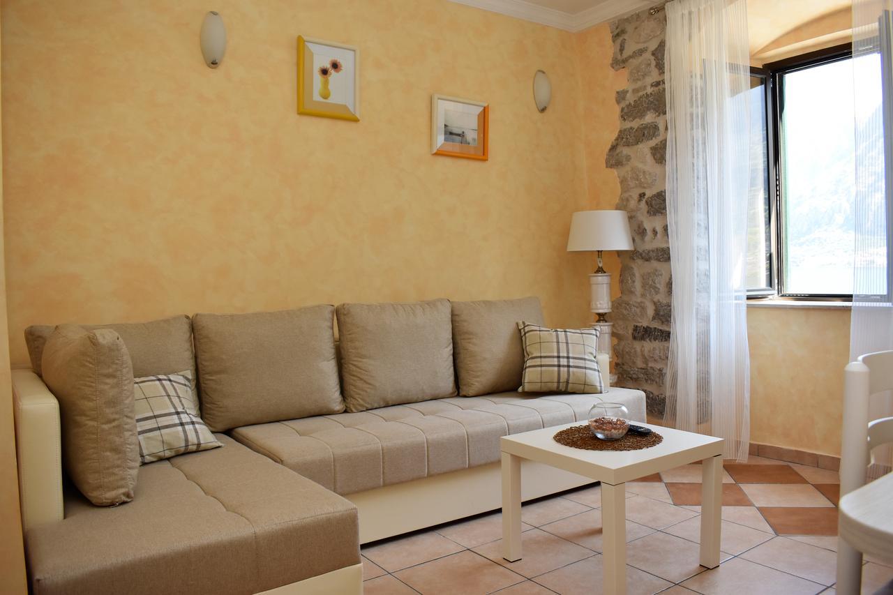 Lanterna Apartments Kotor Exterior photo