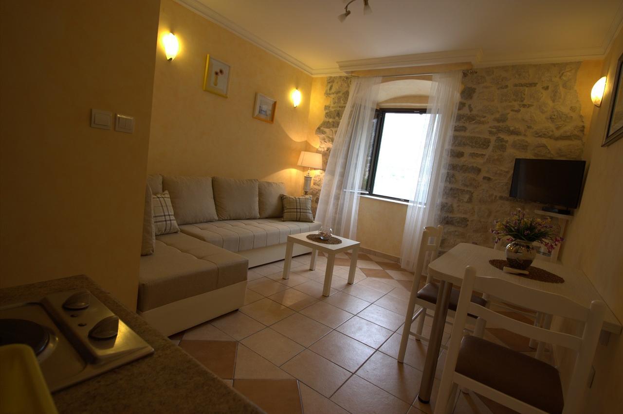 Lanterna Apartments Kotor Exterior photo